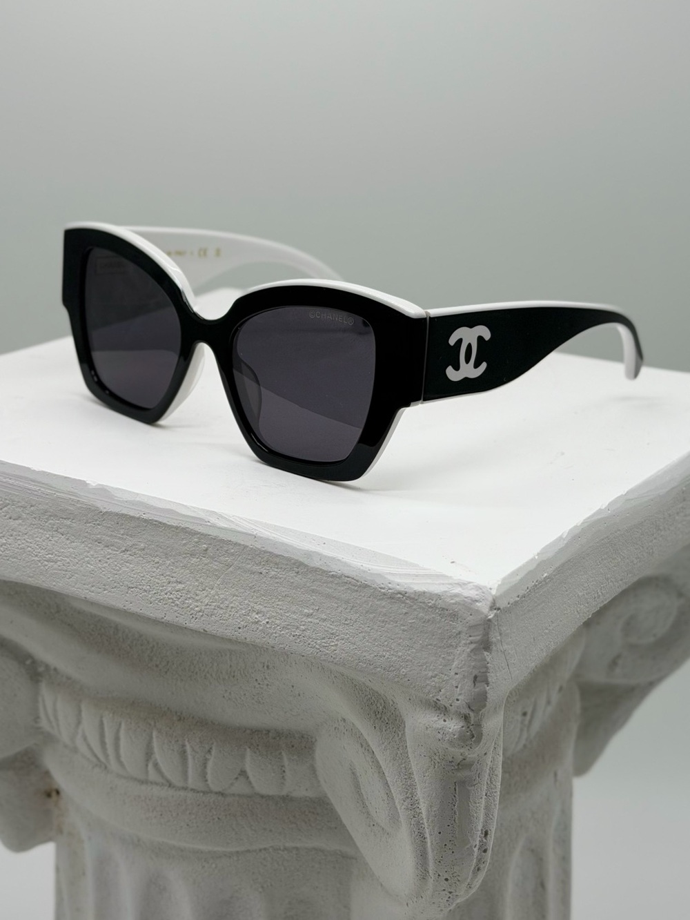 Black & White Cat-Eye Women's Sunglasses - Picture 2 of 3